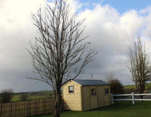 Heather Cottage and Shepherds Hut