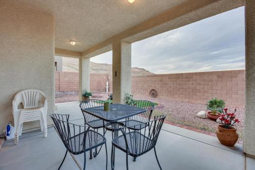 Las Vegas Home with Mtn Views 13 Mi to the Strip!, Las Vegas (fotografie 3)