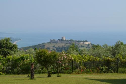 Attic with a view-Σοφίτα με θέα, Platamonas (photo 2)