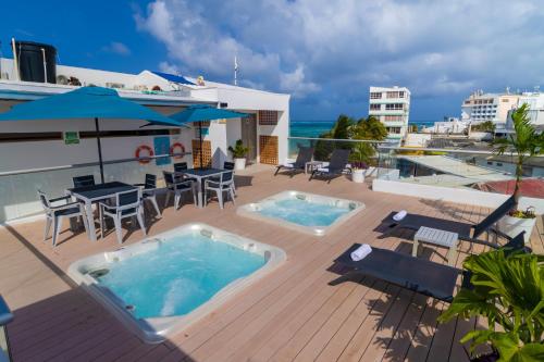 Hotel Bahia Sardina - 숙소 외관