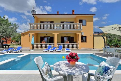 Ferienhaus mit Privatpool für 16 Personen ca 190 qm in Vodnjan, Istrien Istrische Riviera, Vodnjan