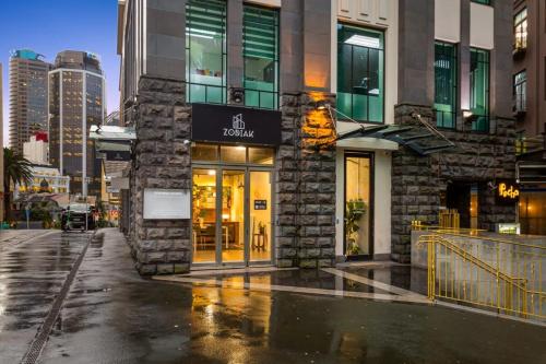 Beautiful 2BR Unit next to Myers Park Zodiak Stays - image 3