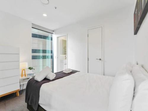 Central 2 BR apt - large balcony by Zodiak Stays, Auckland (fotografie 4)