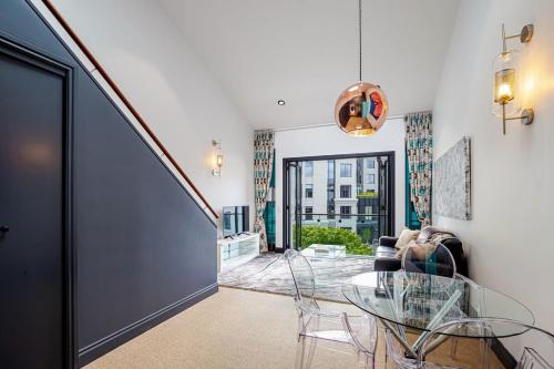 One-bedroom loft in Viaduct by Zodiak Stays, Auckland (fotografie 7)