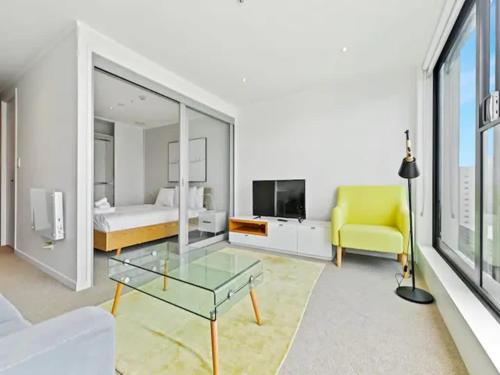 Heart of the City Stylish 1BR Flat Zodiak Stays, Auckland (photo 4)