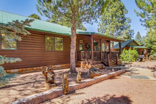 Overgaard Family Cabin in National Forest!