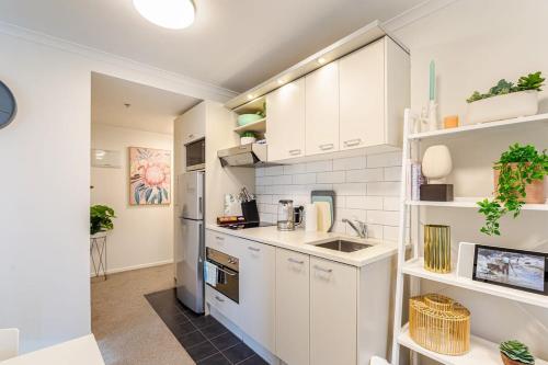 Prime location - 2BR Urban retreat I Zodiak Stays, Auckland (fotografie 7)