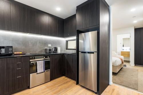 Sunny 1BR Retreat in Heart of CBD by Zodiak Stays 4
