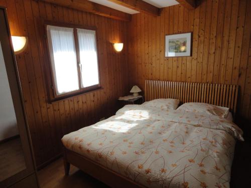 2 twin beds