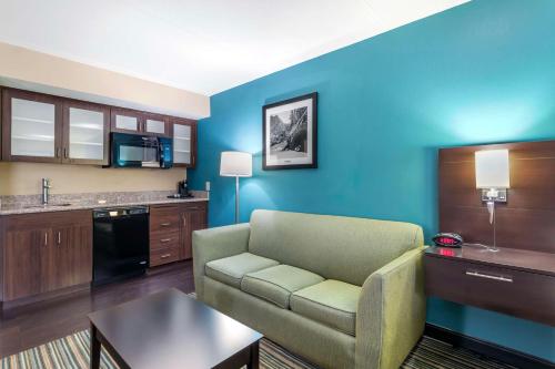 Best Western Plus Knoxville Cedar Bluff - image 14
