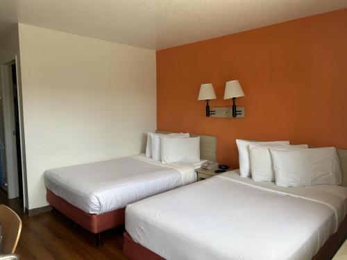 Motel 6-Stanton CA - image 13
