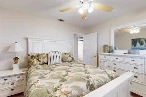 LeMar 4 2 Br condo by RedAwning – Indian Rocks Beach, FL