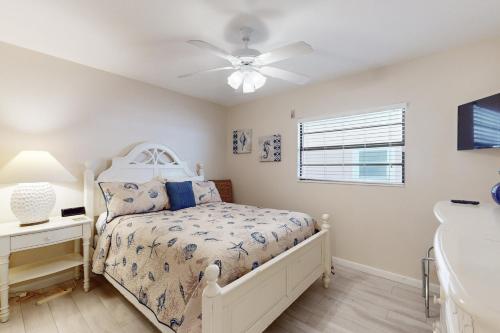 LeMar 4 2 Br condo by RedAwning – Indian Rocks Beach, FL