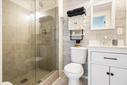 5 minutes walk to beach 4BR/2baths in Daytona Beach, USA