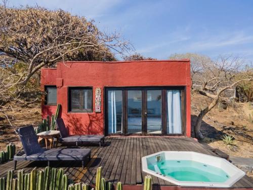Breathtaking View -Hotel-Like Gem -Pool -HotTub in Tepoztlán, Mexico