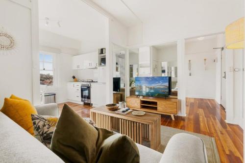 Beachfront Serenity Bondi Beach - image 11