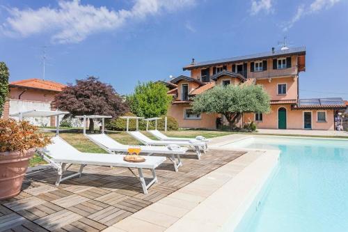 Villa near Milan with swimming pool