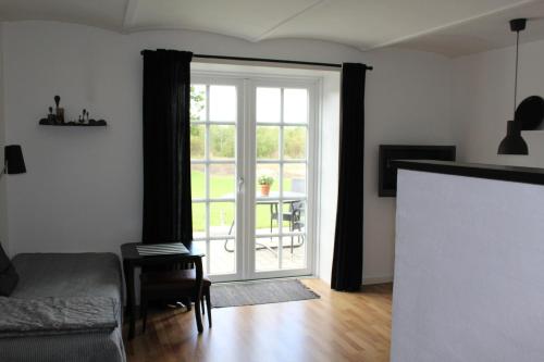 Bolding Apartments - image 2