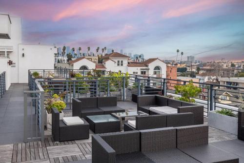 Chic City Living: 2BR Apt. w/ Private Roof Deck