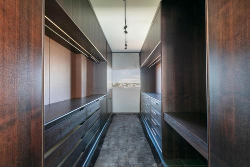 Apartment image 6