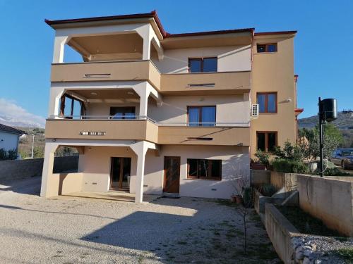 Ferienhaus für 7 Personen und 1 Kind in Jasenice, Dalmatien Norddalmatien