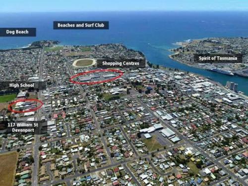 Kilátás, New Listing Loft Apt & A C in Heart of Devonport in Devonport