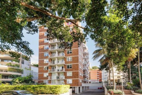 Studio Apt With Parking Balcony & Water Views - image 13