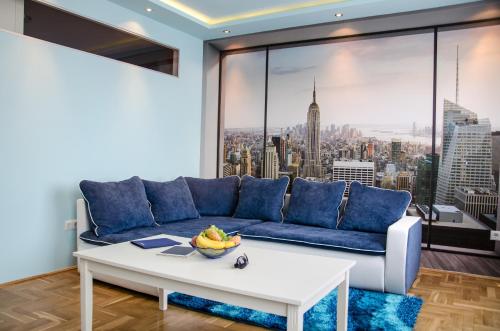 Blue Luxury Apartment - image 13