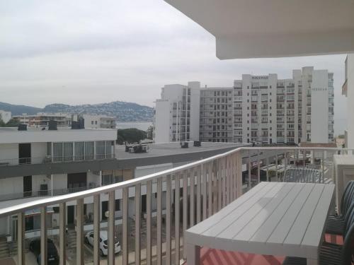 Apartamento Roses, 2 dormitorios, 6 personas - ES-258-121