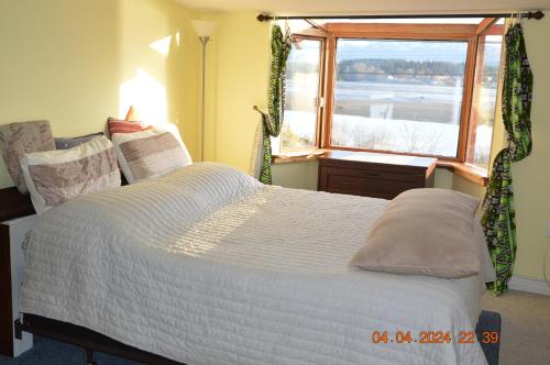 Estuary House Reflexology B&B in Courtenay, Canada