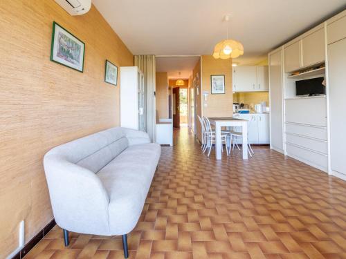 Studio Le Lavandou, 1 pièce, 4 personnes - FR-1-677-51