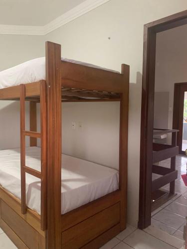 1 twin bed