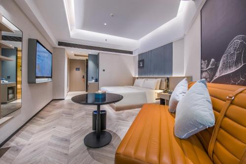 room detail thumbnail 1