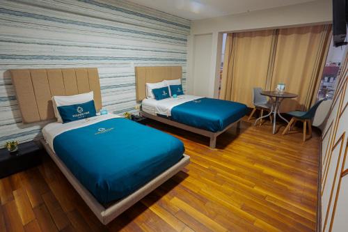 room detail thumbnail 0