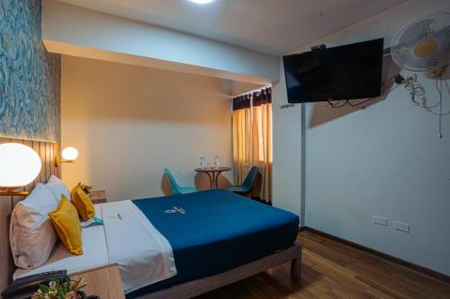 room detail thumbnail 1