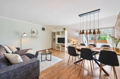 Traumhafte Wohnung mit Neckarblick - Apartment - Neckarsteinach