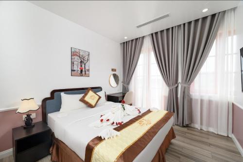 Executive Suite image 1