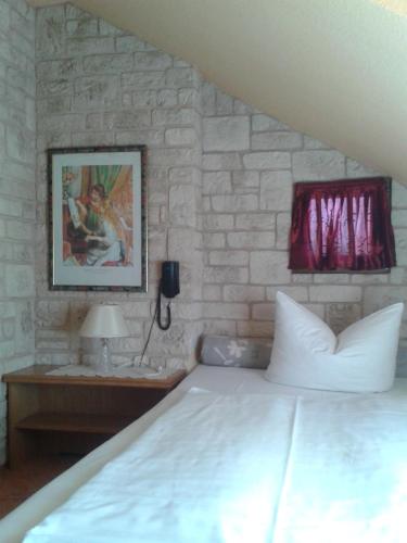 1 twin bed
