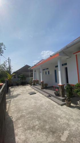 Buk Ir homestay