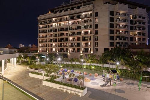 Stylish Palm Jumeirah Stay Sea, Burj Views, Gym & Pool, Dubaï (photo 10)