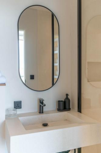 Villa room in Villa Maverick - Brand New Classy 4BR Villa in Canggu