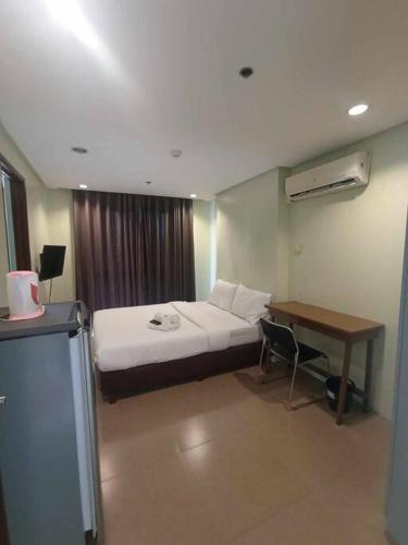 Spacious Studio Apartment B501, Manila