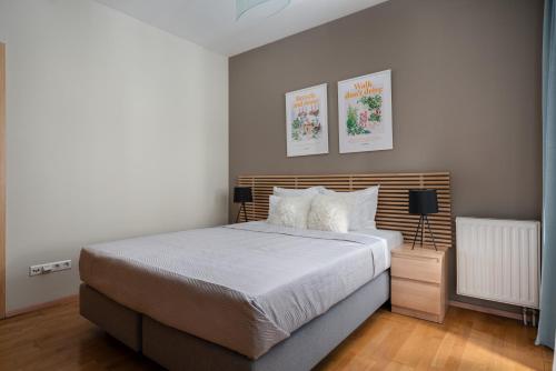 One-Bedroom Apartment room in Central Passage Apartments by Vagabond Downtown