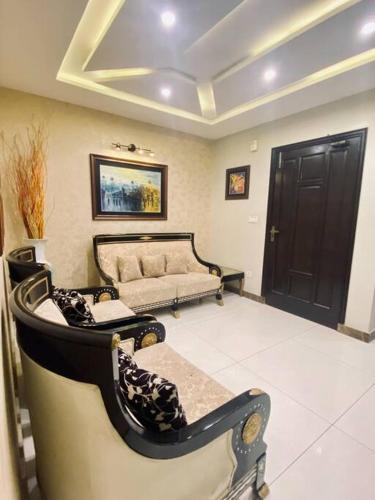 Bahria Town Lahore - NEXT INN Luxury Apartment to Admire your stay 102 - image 3