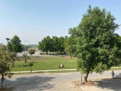 Bahria Town Lahore - NEXT INN Luxury Apartment to Admire your stay 102 - image 2