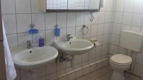 Villa -Guesthousejane & Apartments photo