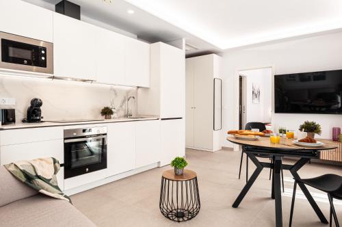 One-Bedroom Apartment image 8