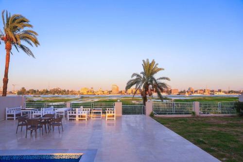 Royal Nile Suites - Luxury Nile View 2 - image 8