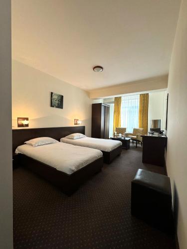 Hotel Yaky Center - image 13