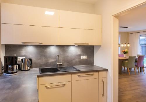 Jöri Hüs 1 Jöri Hüs 1